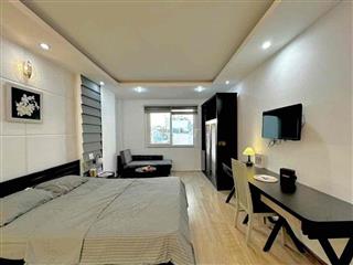 STUDIO MỚI TINH ĐI BỘ QUA UTH, HUTECH