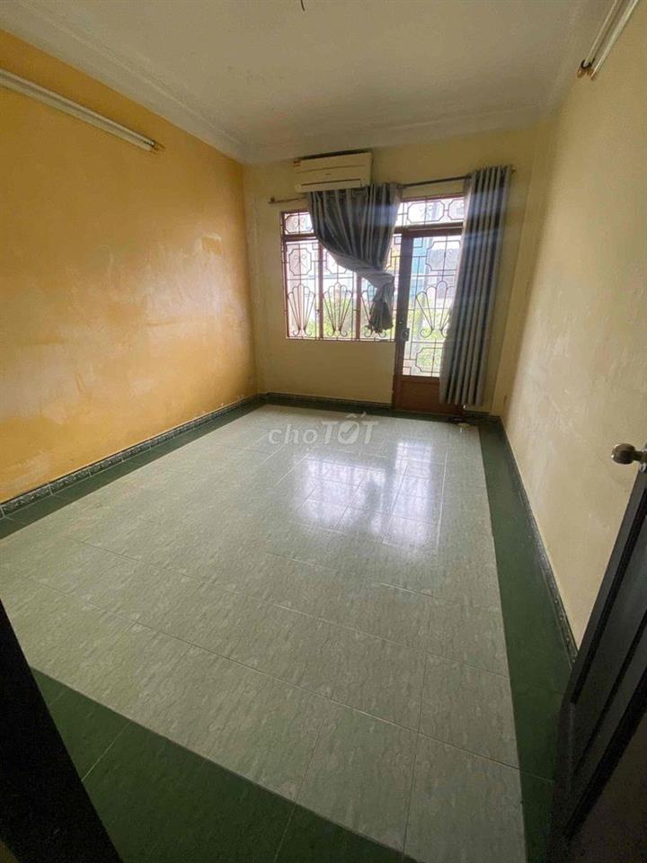 Phòng trọ mặt tiền đường Vạn Kiếp ,toilet riêng