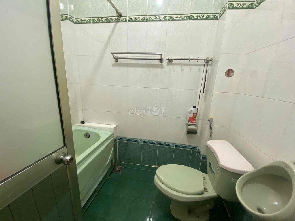 Phòng trọ mặt tiền đường Vạn Kiếp ,toilet riêng