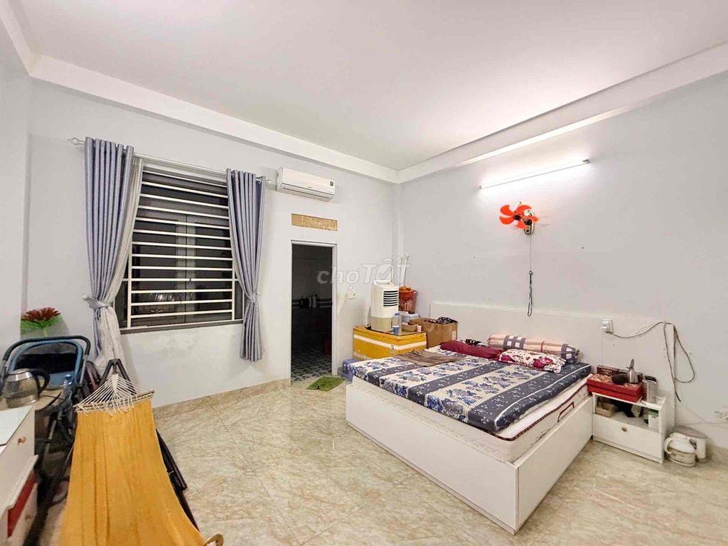 SÁT MẶT TIỀN NGUYỄN ẢNH THỦ -4 TẦNG-5 x20 m -HXH THÔNG -CHỈ HƠN 7 TỶ X