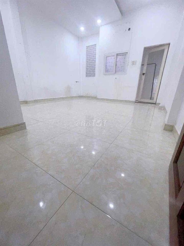 CHỈ 5 tỷ HƠN-8M THÔNG - 4.1X15m-NGAY TRUNG TÂM GÒ VẤP