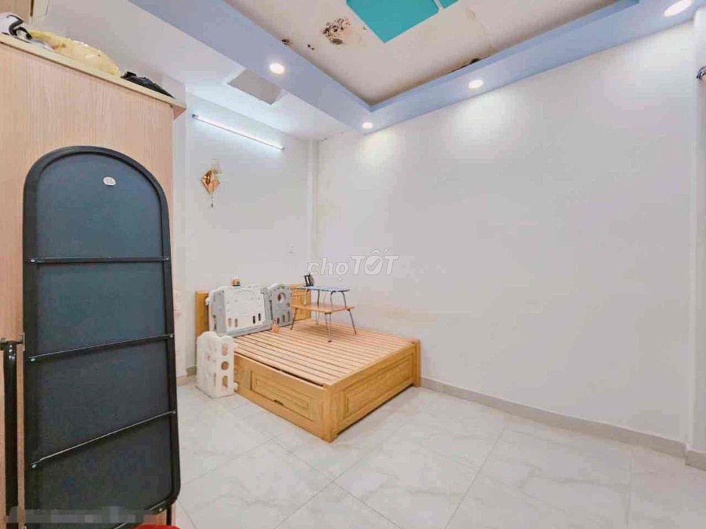 Bán nhà Tân sơn, nhà mới 2tầng, hẻm 3 gác yên tĩnh, sạch sẽ