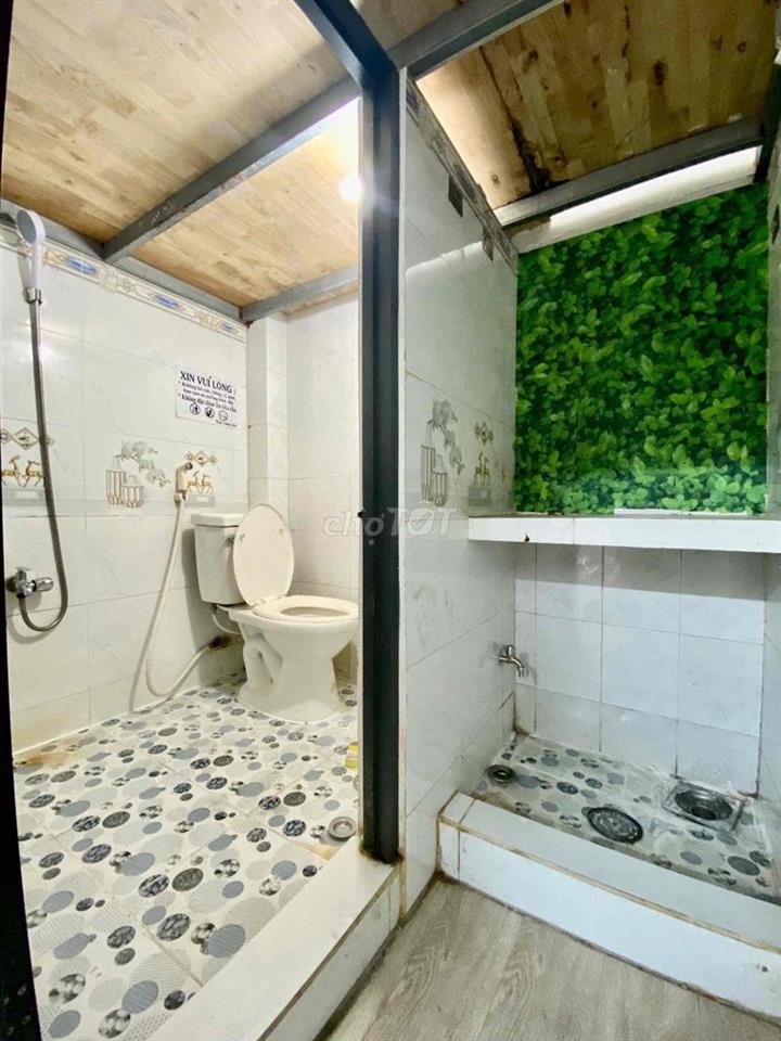 Phòng giá tốt sẵn kệ tủ và còn nhiều phòng khác