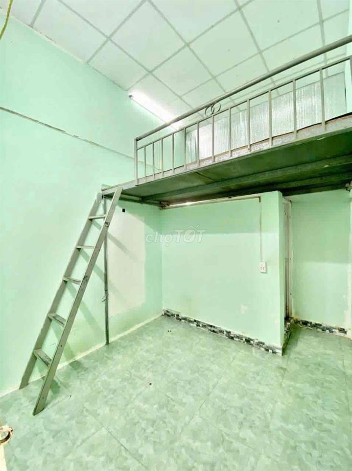 Còn một phòng trống sẵn giá sinh viên