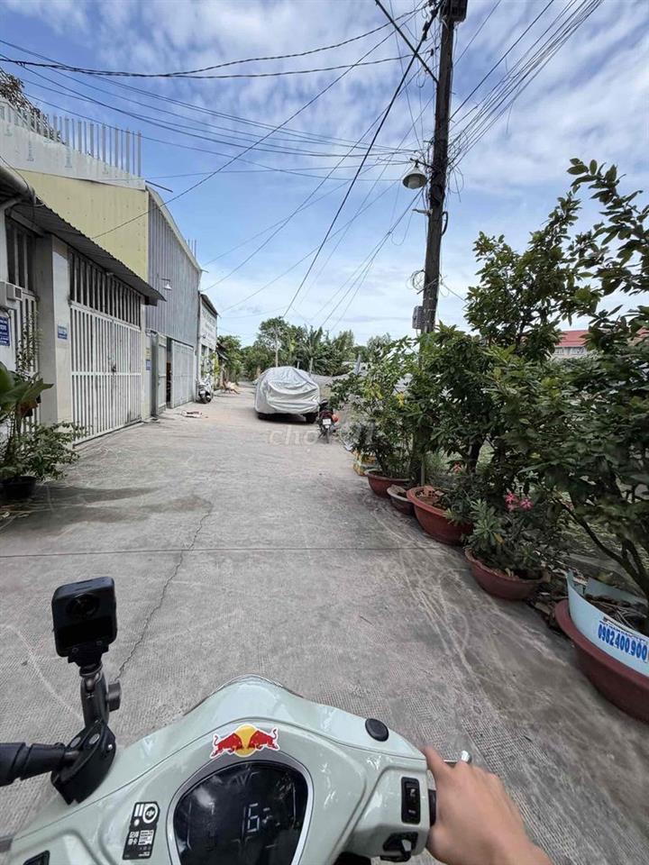 NHÀ NÁT 120 m² - SHR - ngay chợ HÓC MÔN - 2.5 tỷ