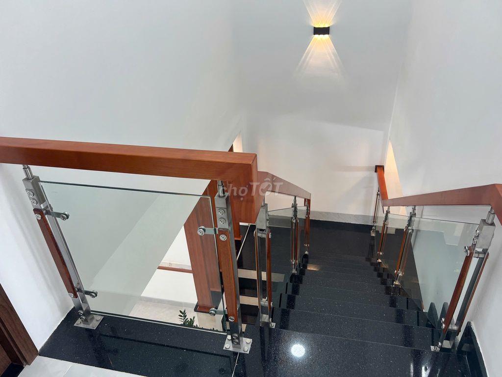 CẦN BÁN NHÀ MẶT TIỀN ĐƯỜNG LÝ THỊ NÊ, BÀ ĐIỂM, TP.HCM