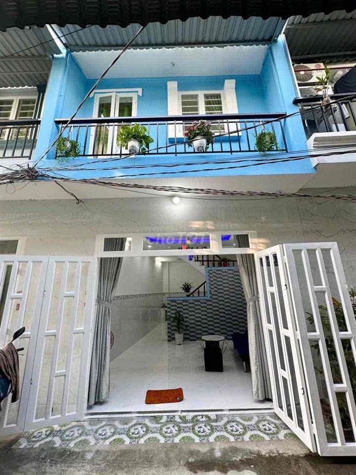 chính chủ bán nhà 40m ,sổ hồng sẵn . 430tr hóc môn