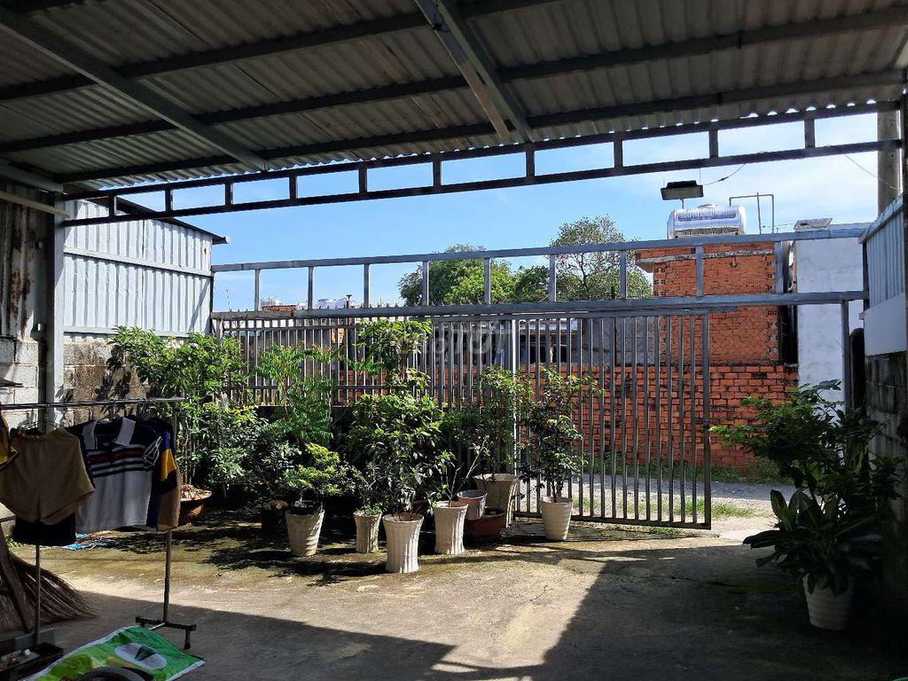 cho thuê nhà nguyên căn 240m2 hẻm xe hơi