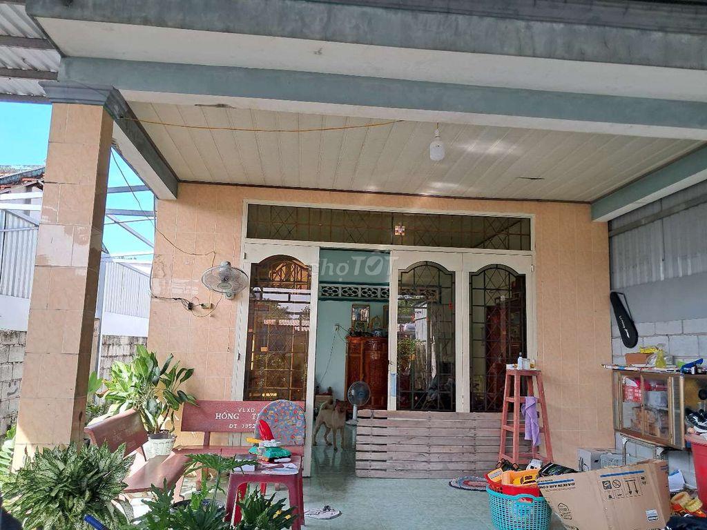 cho thuê nhà nguyên căn 240m2 hẻm xe hơi