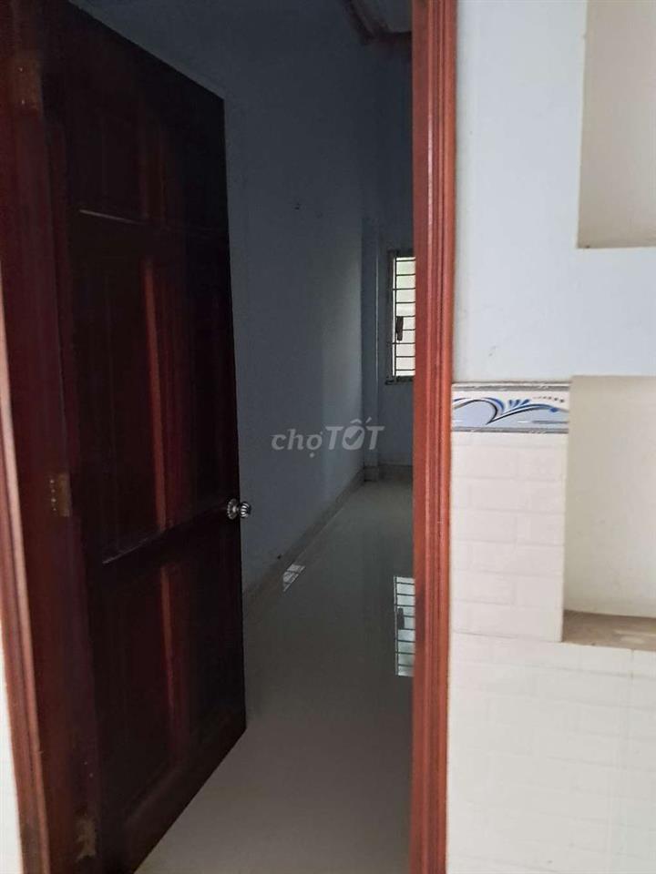 cho thuê nhà biệt thự và kho rộng 500m2 mặt tiền đườ sông lu-tỉnh lộ8 