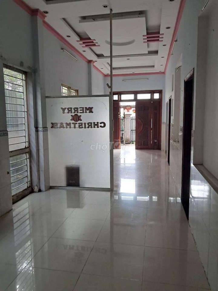 cho thuê nhà biệt thự và kho rộng 500m2 mặt tiền đườ sông lu-tỉnh lộ8 