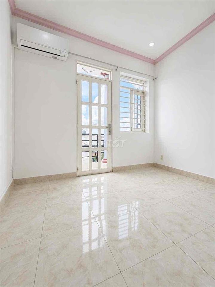 Chính chủ bán nhà mới 2025 - Căn góc - Gần cầu Phú Xuân - Hoàn công đủ
