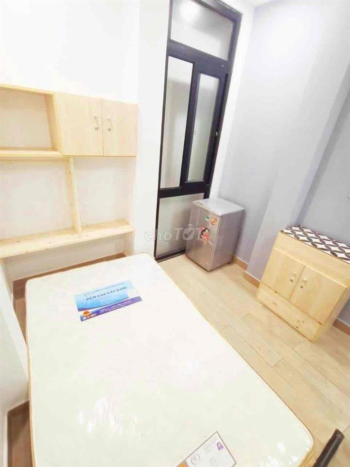 Phòng xinh Bùi Viện giao Cống Quỳnh. An ninh