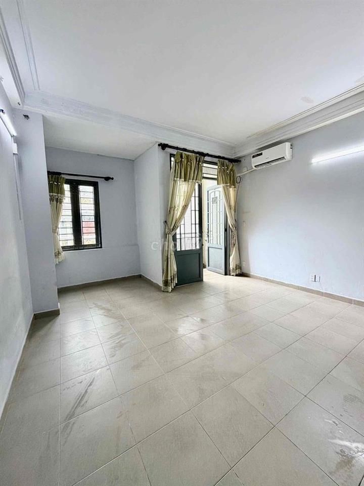 📍Phòng studio tách bếp ban công ngay khu vực ngã tư Bảy Hiền