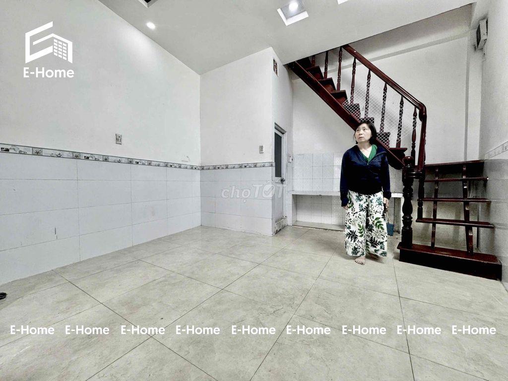 Cho thuê nhà nguyên căn siêu đẹp, nhà 4 tấm ngay vòng xoay Nguyễn Kiêm