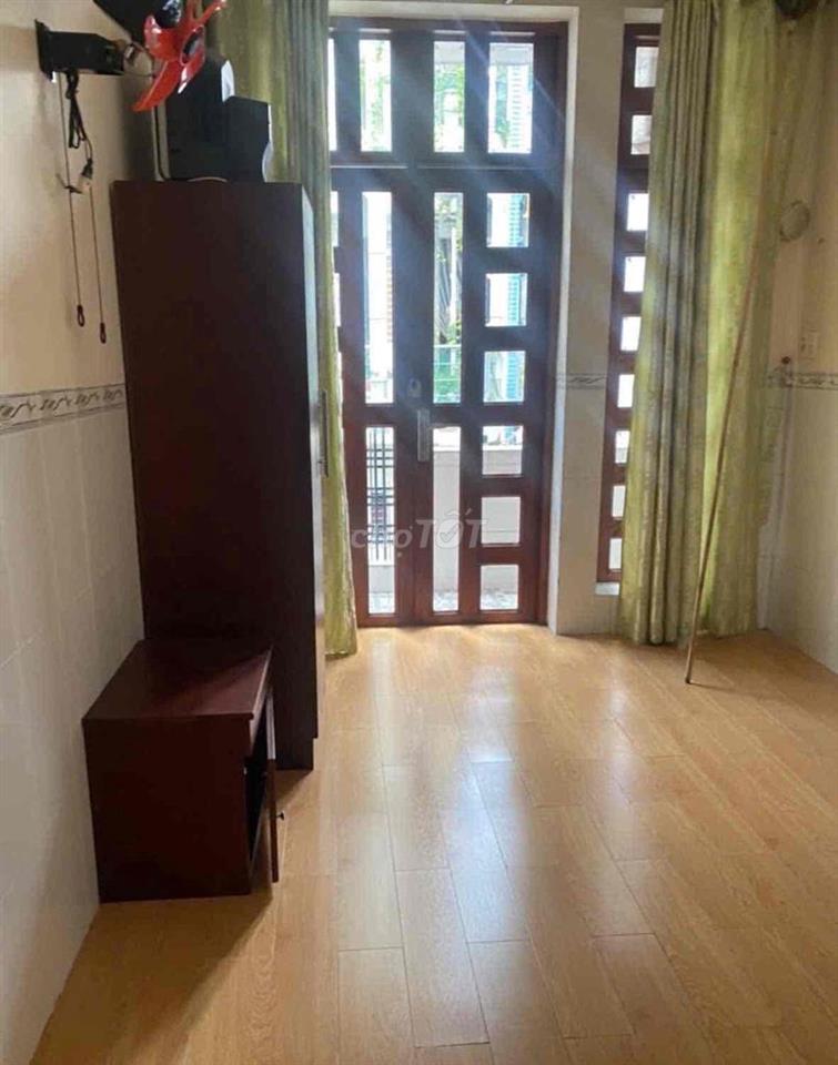 Cho thuê trọ Nguyễn Cảnh Chân Q1