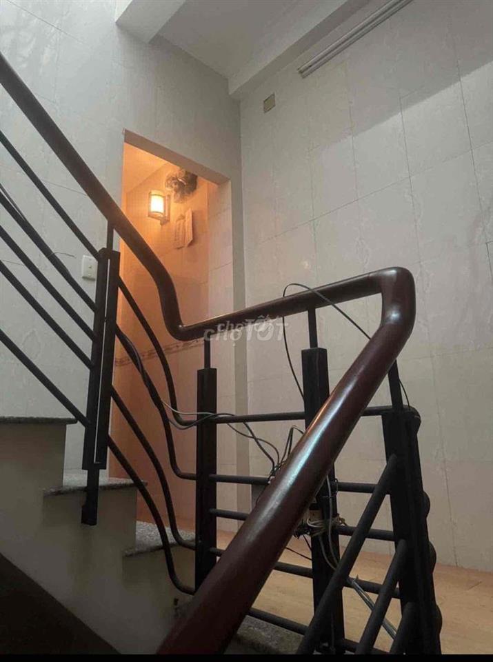 Cho thuê trọ Nguyễn Cảnh Chân Q1