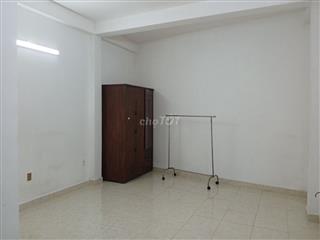 Phòng cho thuê 20m2 đường Cô Giang
