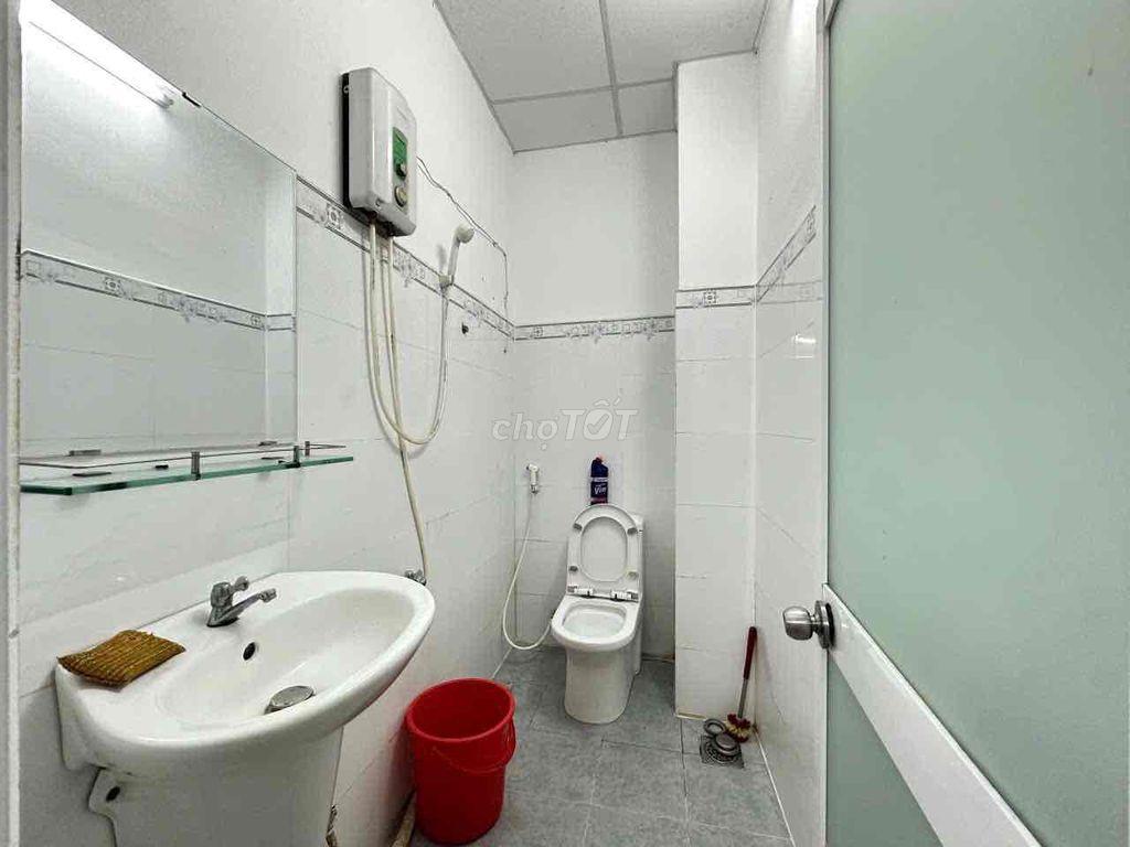 2PN FULL NỘI THẤT NGAY VÒNG XOAY LÊ ĐẠI HÀNH