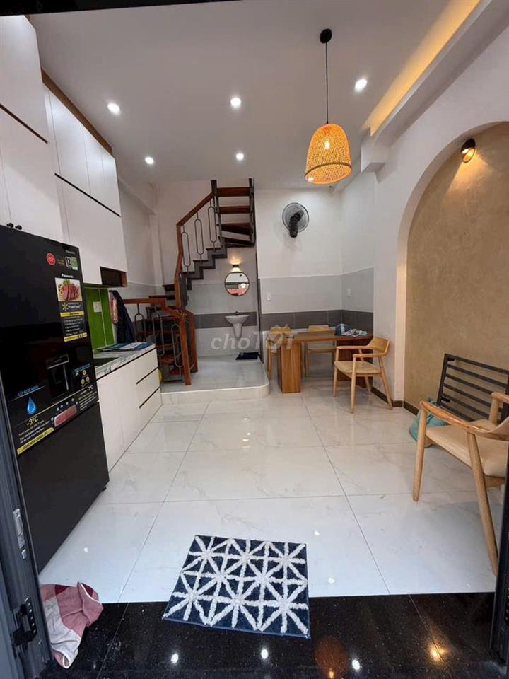 - Nhà mới đẹp nội thất cao cấp