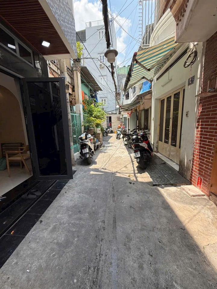 - Nhà mới đẹp nội thất cao cấp
