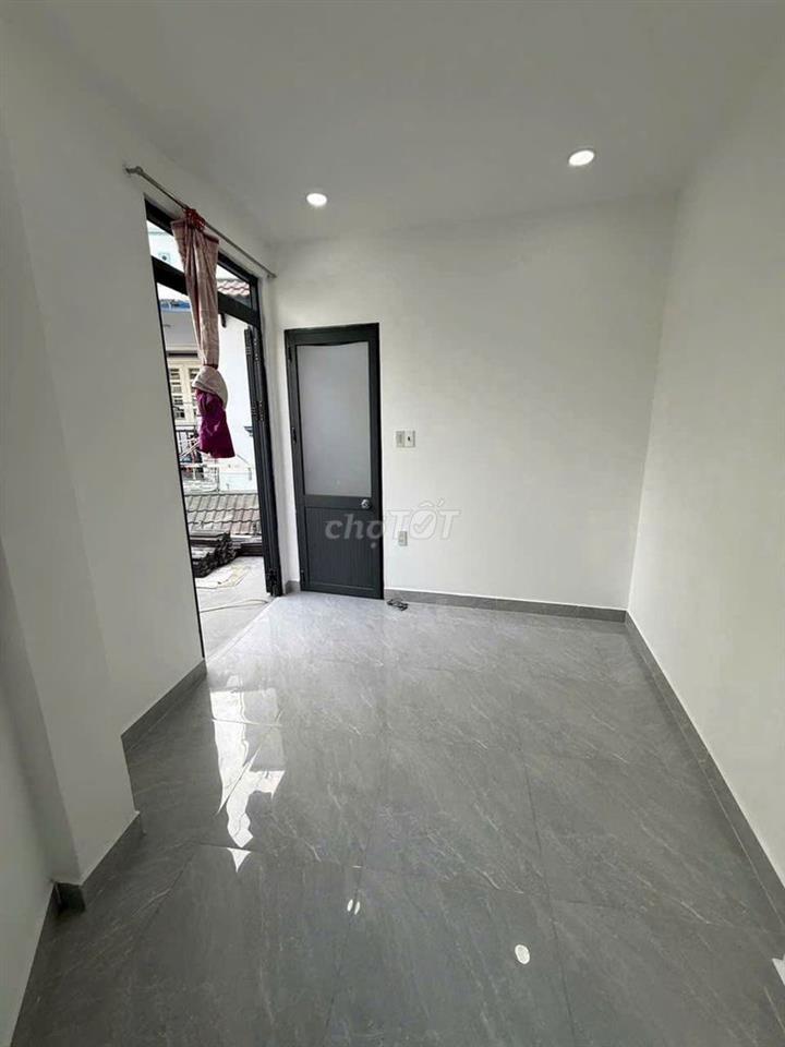 - Nhà đẹp giá tốt 