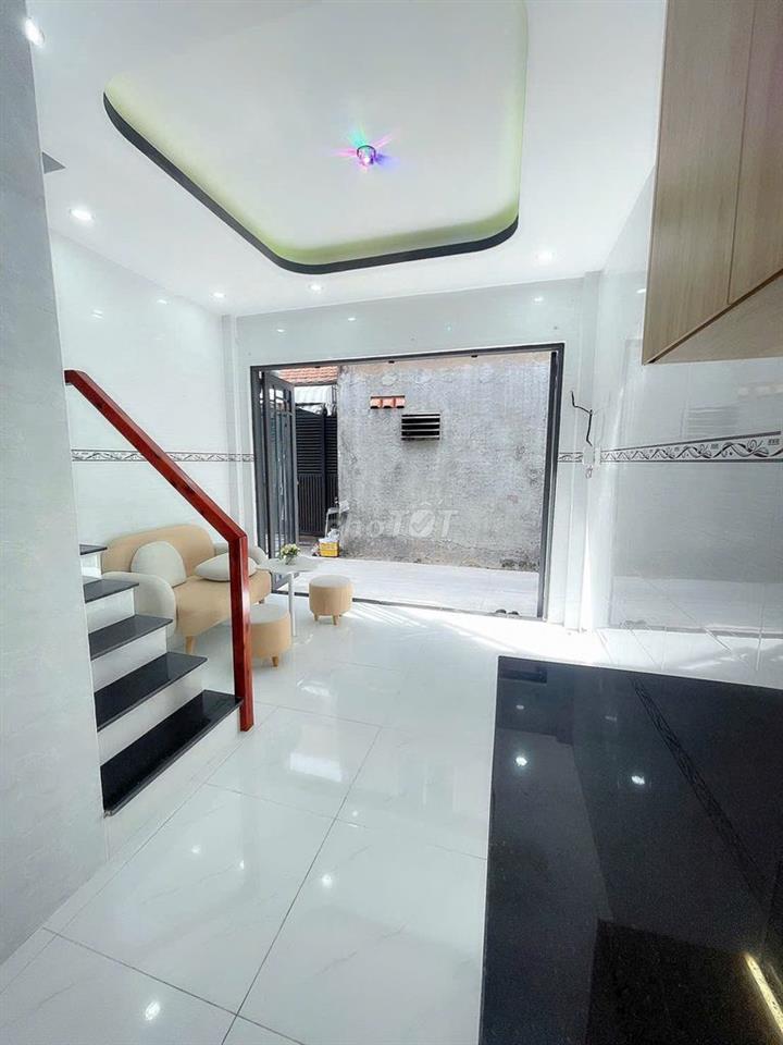 - Nhà đẹp vào ở ngay 