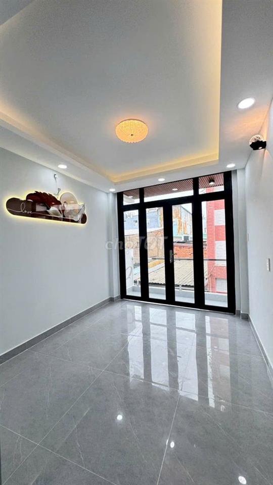 - Siêu phẩm nhà đẹp 4 lầu