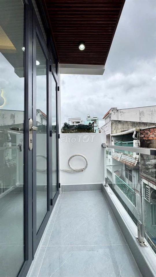 - Siêu phẩm nhà đẹp 4 lầu