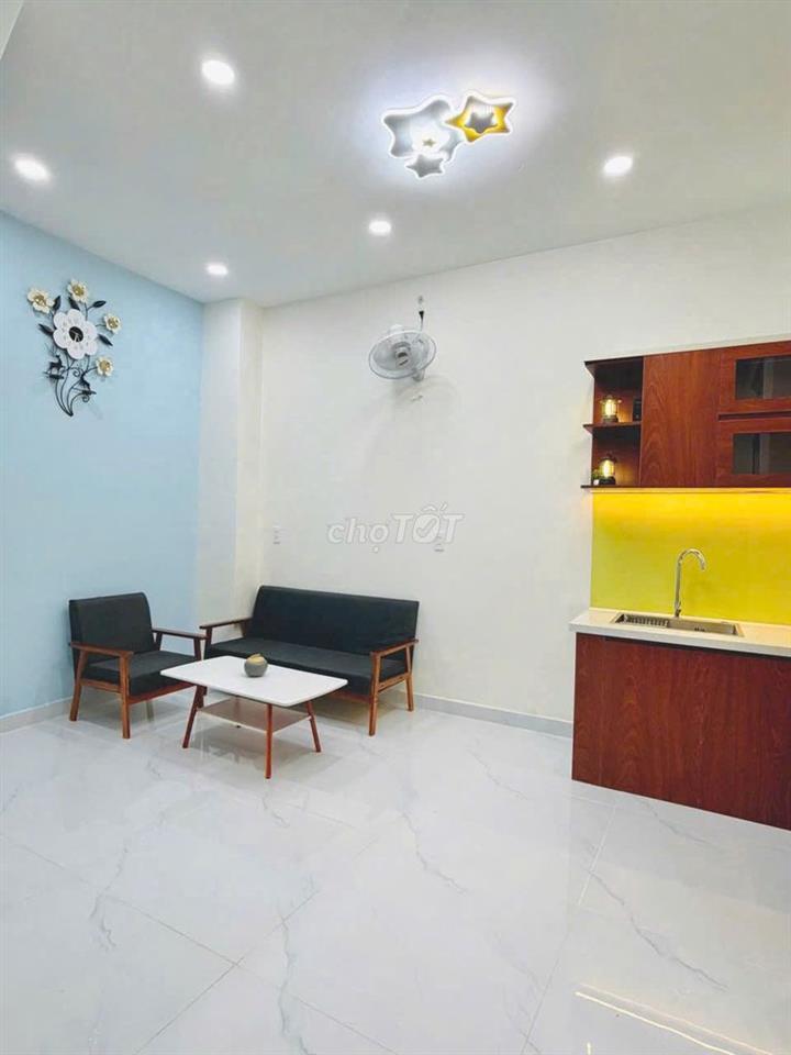 - Siêu phẩm nhà đẹp 3 lầu full nội thất