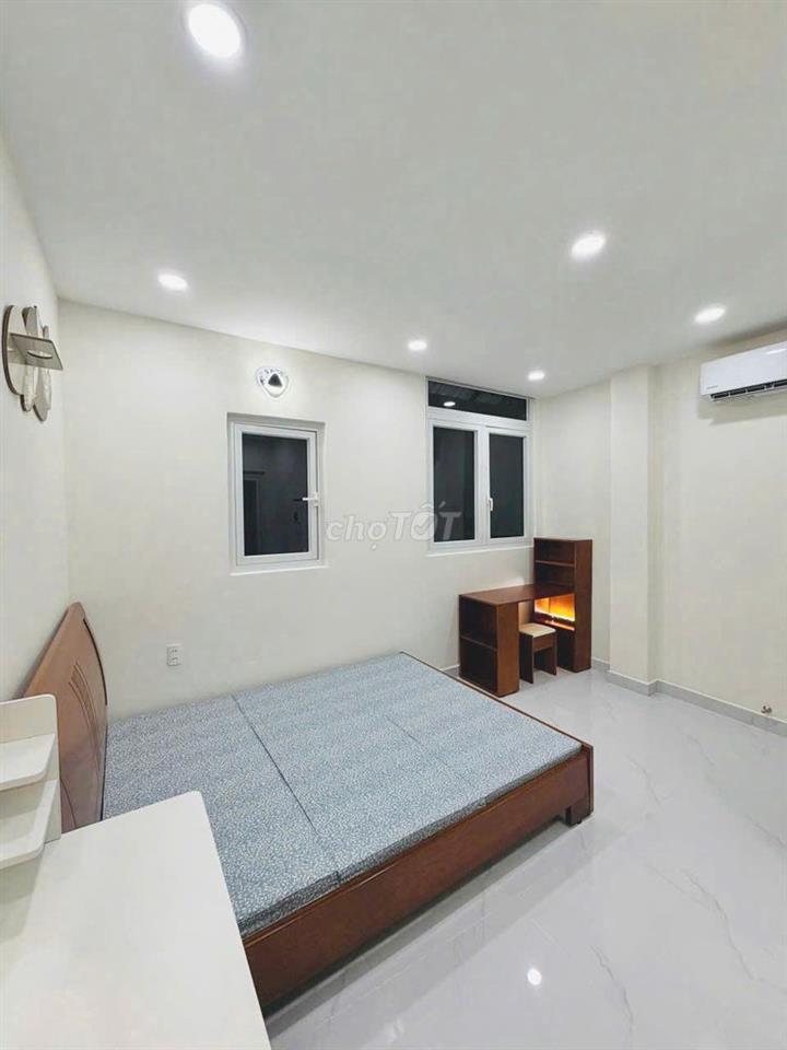 - Siêu phẩm nhà đẹp 3 lầu full nội thất