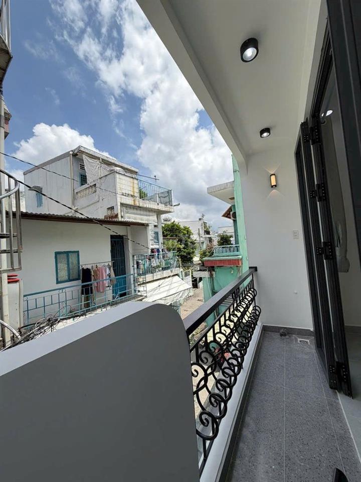 - Siêu phẩm nhà đẹp giá rẻ hẻm xh