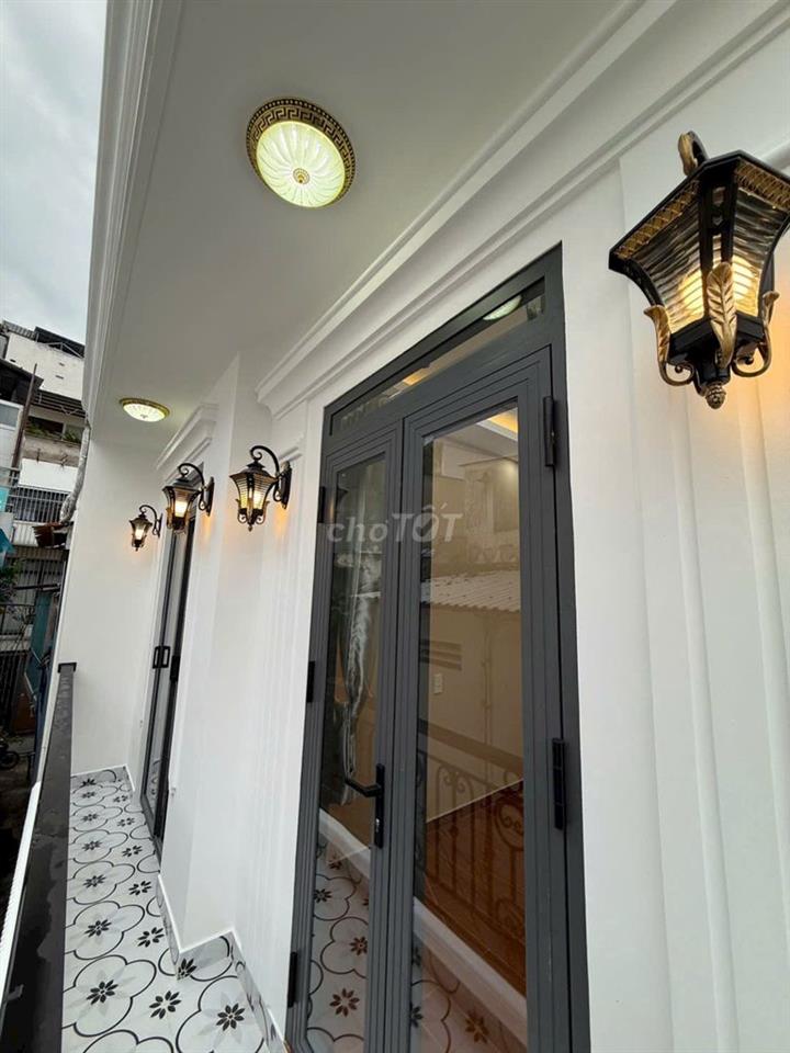 - Nhà siêu đẹp