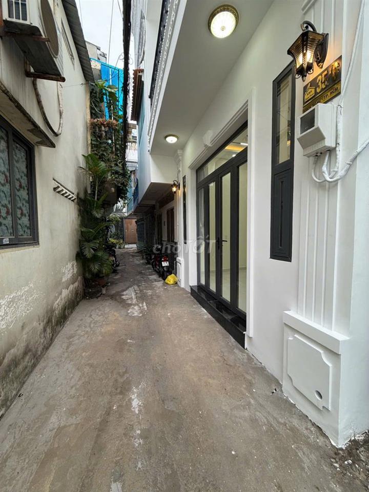 - Nhà siêu đẹp