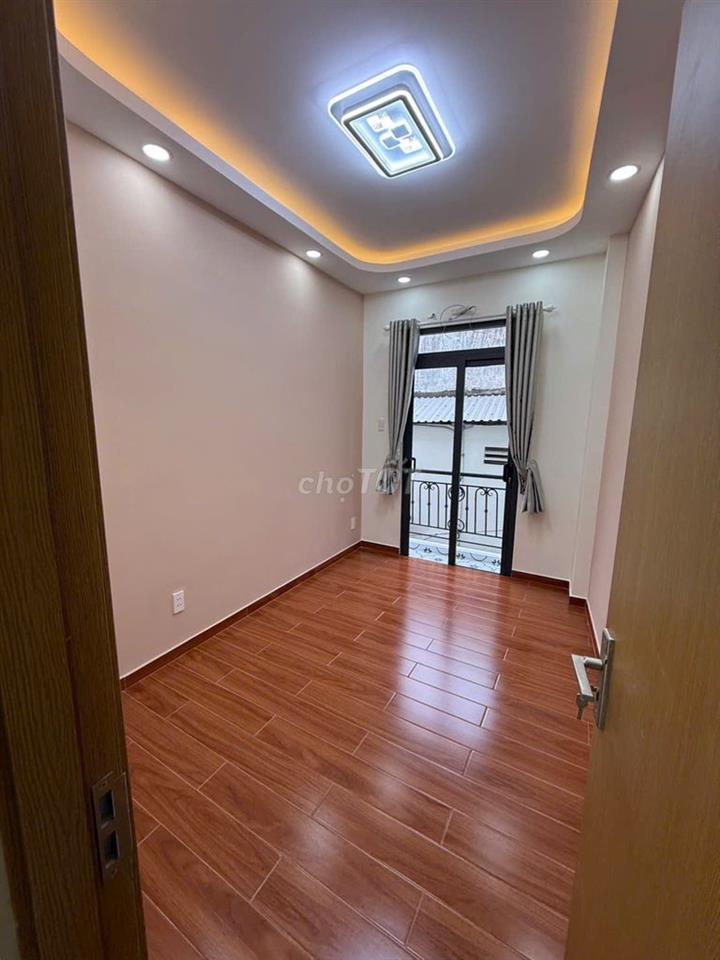 - Nhà siêu đẹp