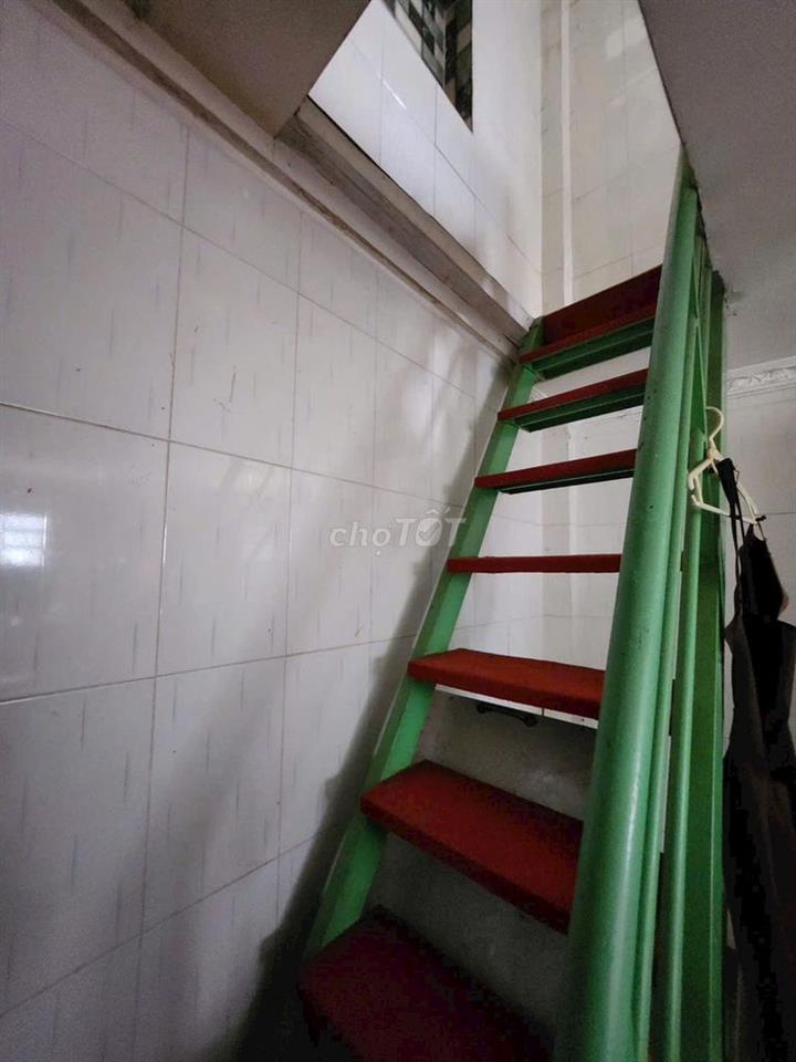 - Nhà nhỏ giá rẻ