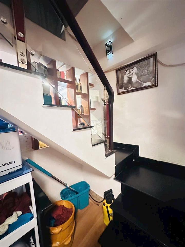 - Nhà siêu đẹp giá tốt r