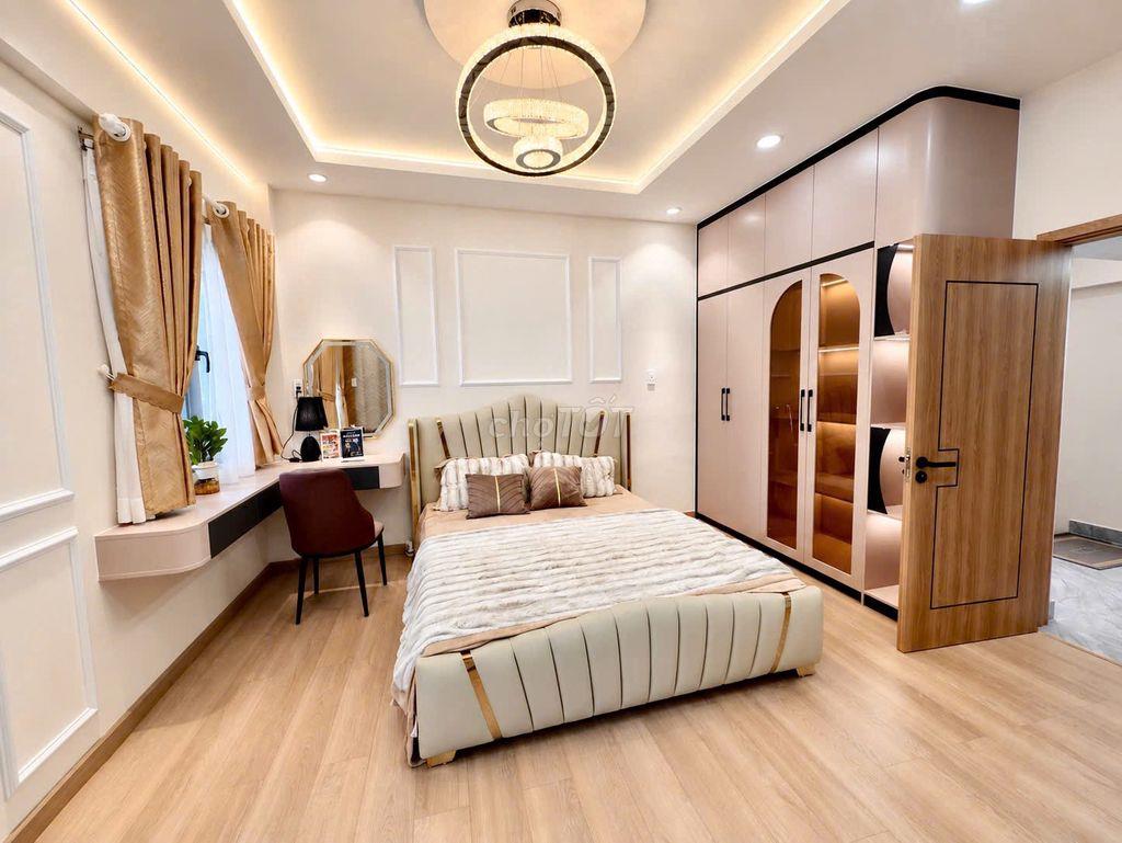 - Siêu phẩm nhà đẹp ngay trung tâm