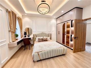 - Siêu phẩm nhà đẹp ngay trung tâm