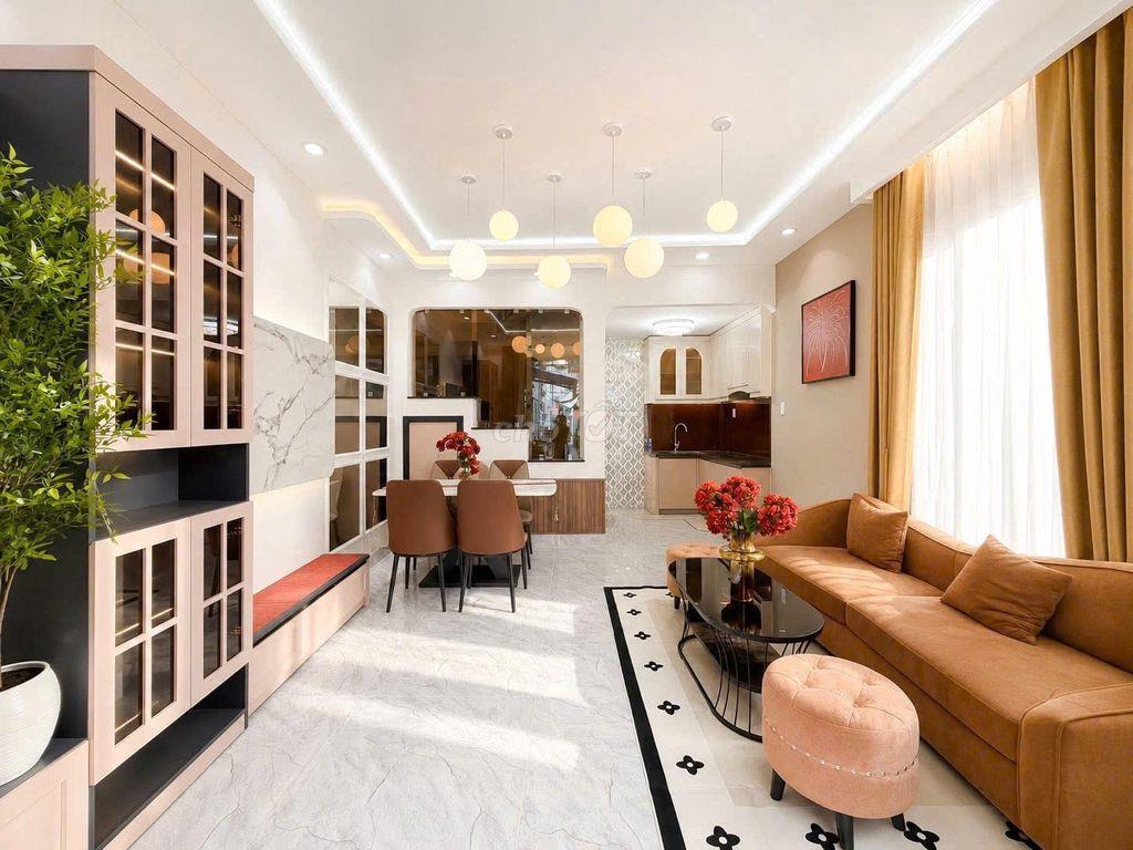 - Siêu phẩm nhà đẹp ngay trung tâm