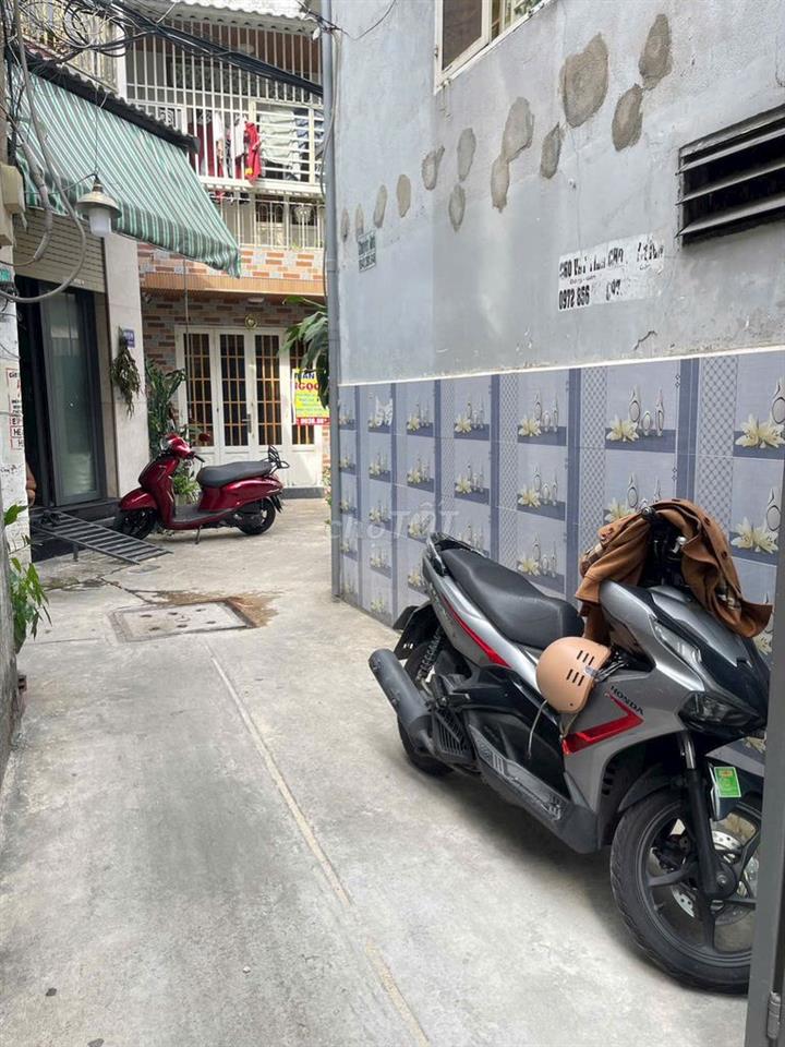 - Nhà nhỏ đẹp vào ở ngay 