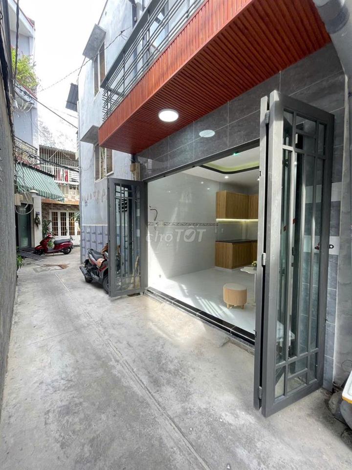 - Nhà nhỏ đẹp vào ở ngay 