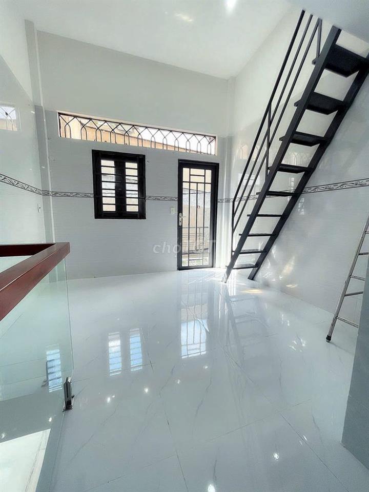 - Nhà nhỏ đẹp vào ở ngay 