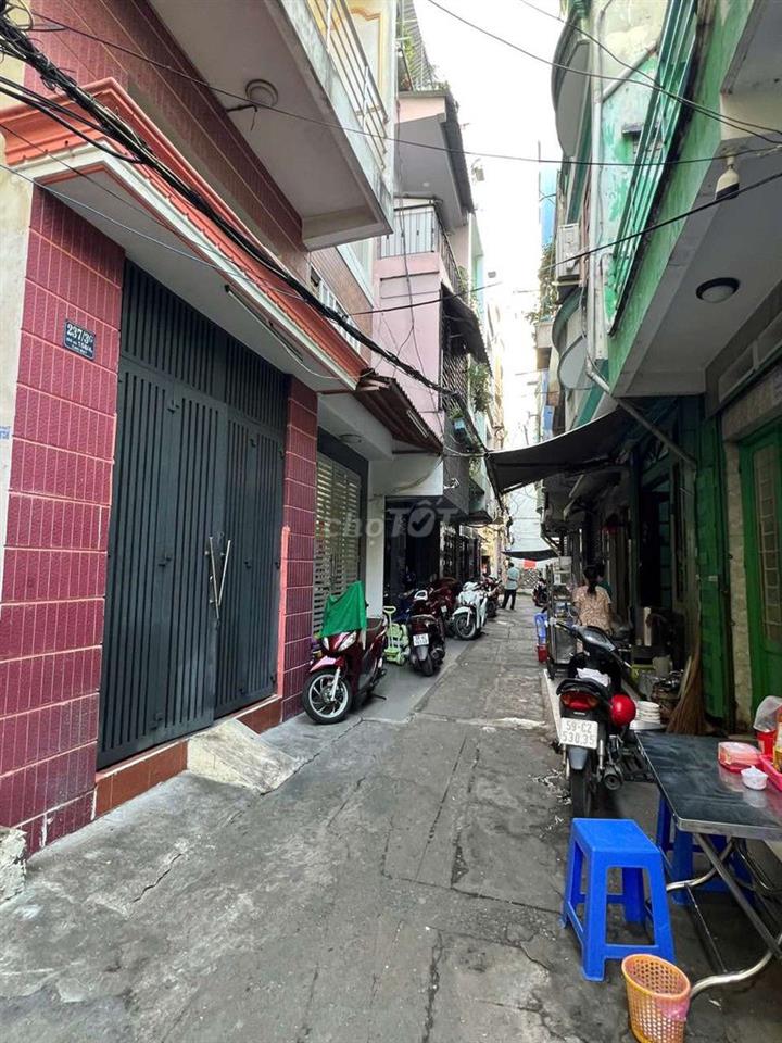 bán nhà ngõ hẻm đường Cao Đạt , phường Chợ Quán