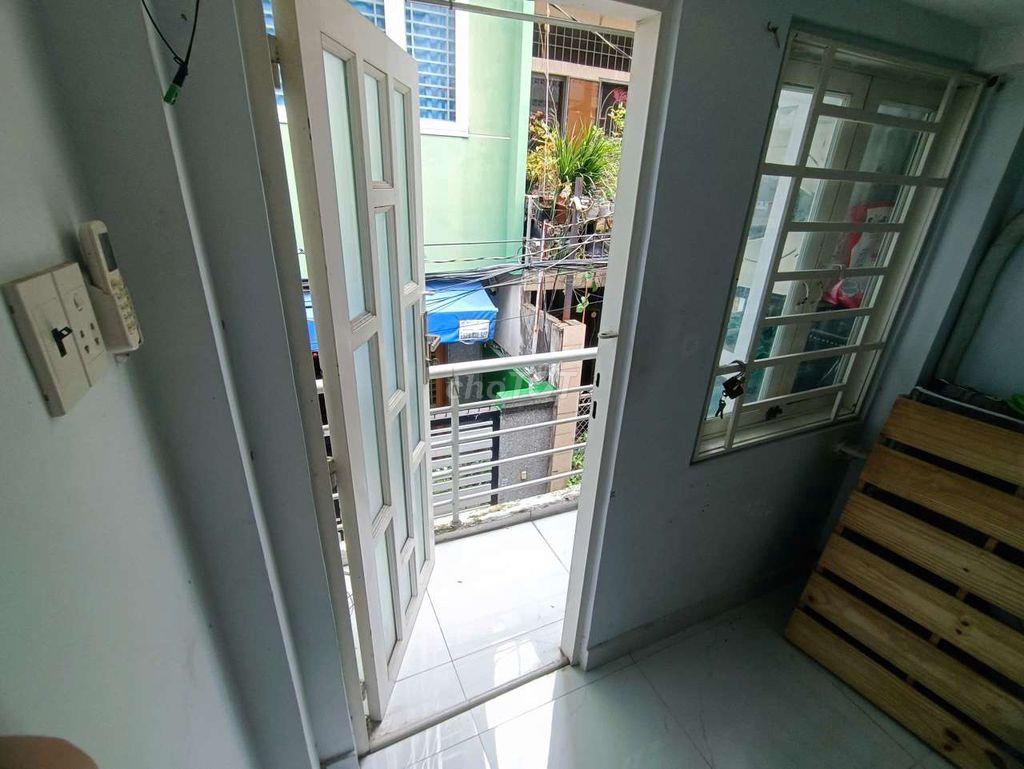 Nhà hẻm 3m đường thành thái quận 10