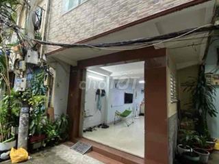 Nhà ở Quận 10, giá cả có thể thương lượng