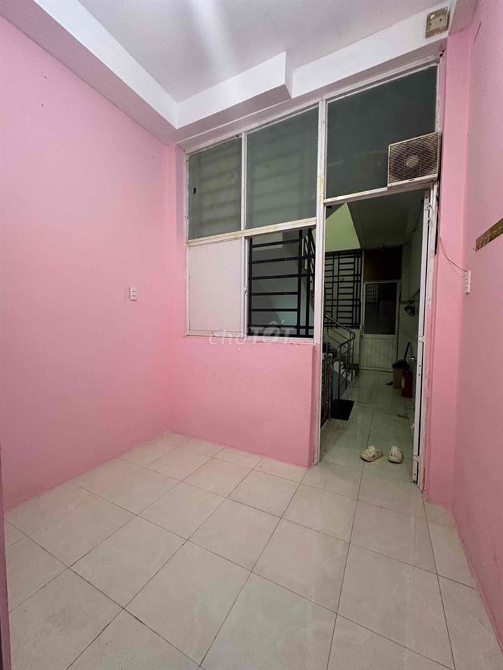 Phòng trọ máy lạnh cửa sổ Lý Thái Tổ