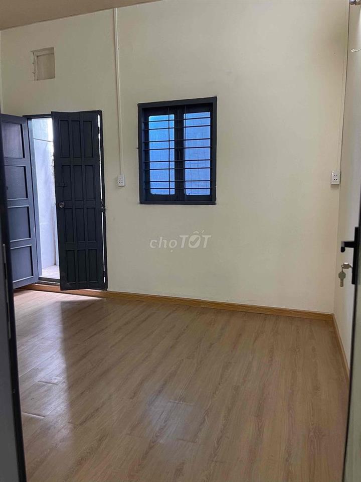 chính chủ cho thuê nguyên căn diện tích 4x14m