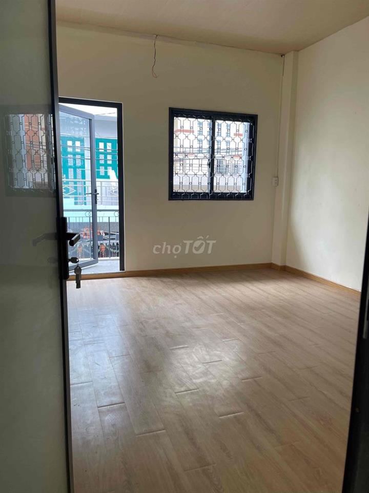 chính chủ cho thuê nguyên căn diện tích 4x14m
