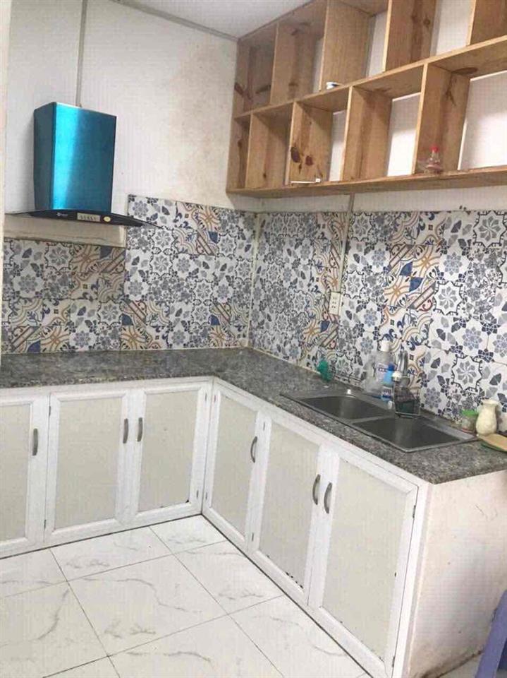 Cho thuê nha nguyên căn mặt tiền kênh thông thoáng